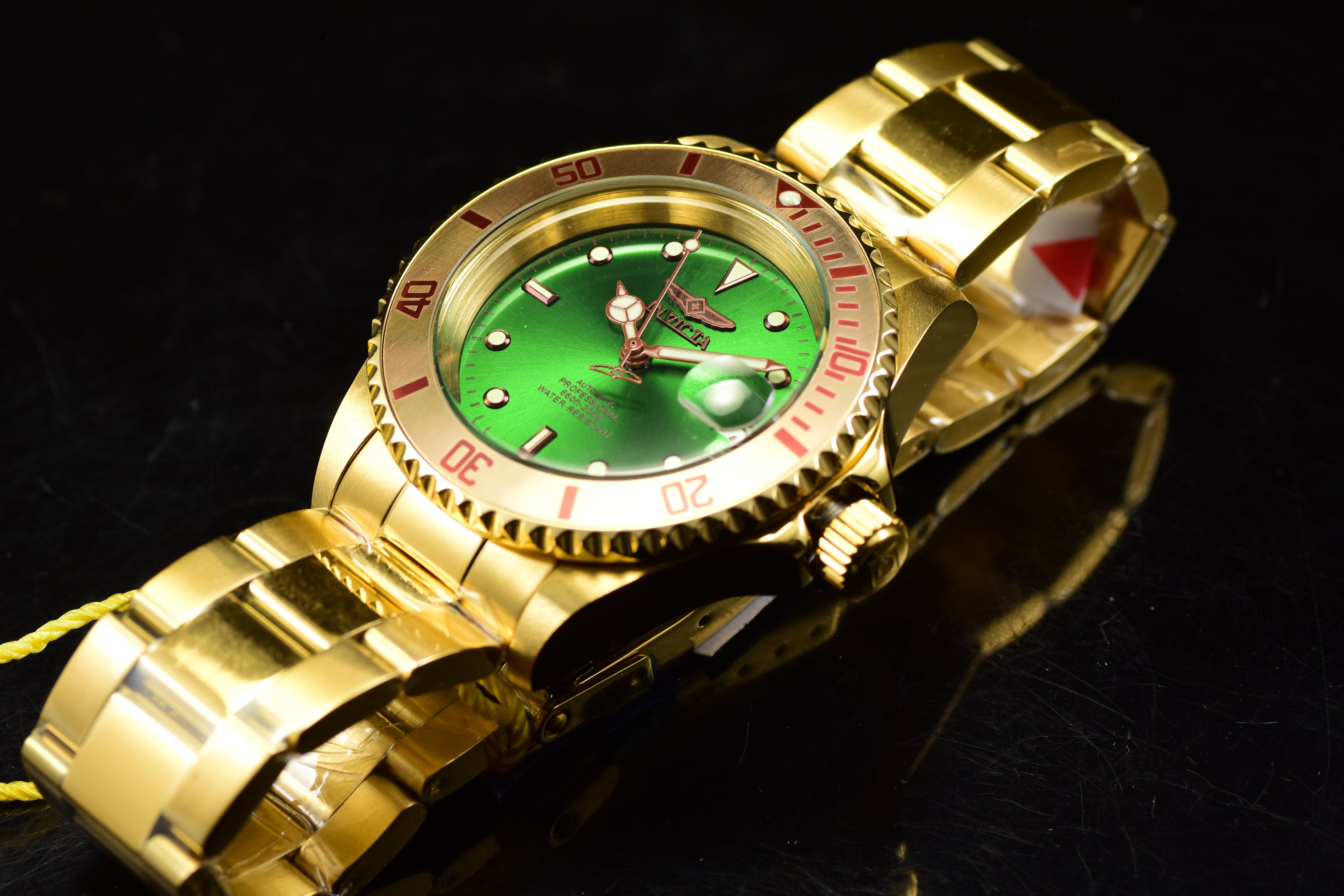 Invicta Men's Pro Diver  Green Dial Automatic Gold NH35A 40mm Watch 28665
