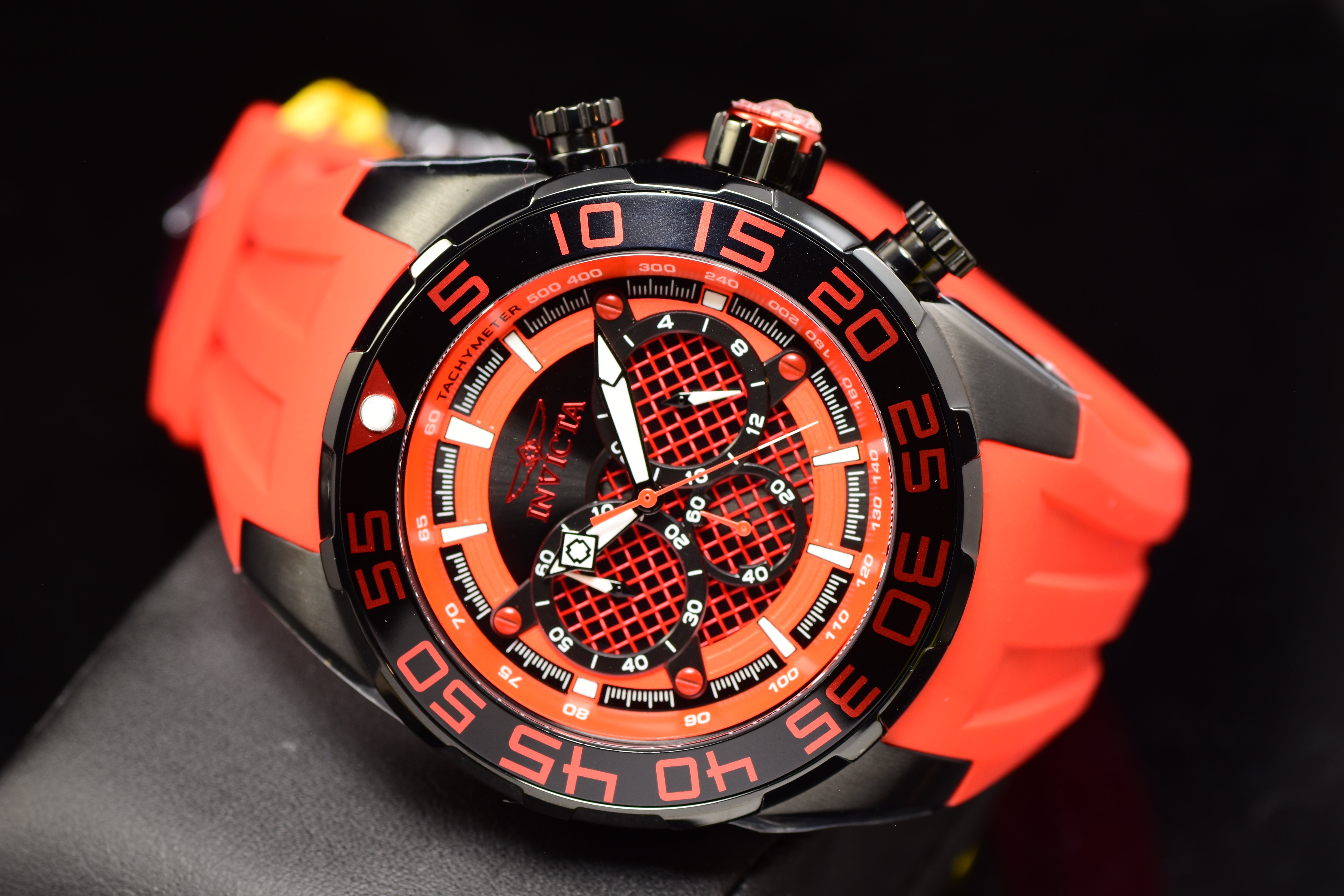 Invicta Men Speedway 50mm Red Black Quartz Japan Silicone Watch