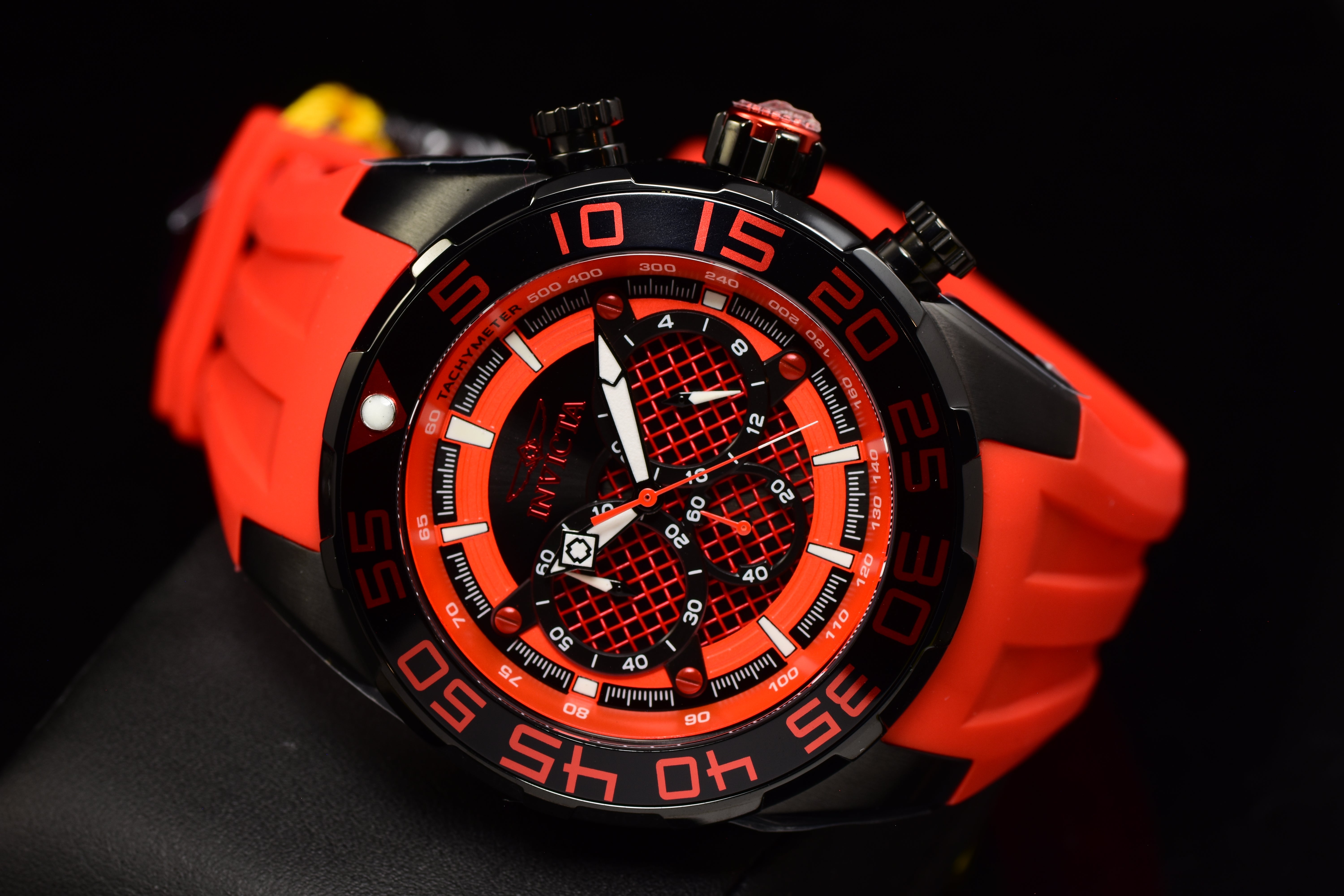 Invicta Men Speedway 50mm Red Black Quartz Japan Silicone Watch